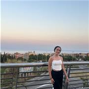 Estudiante con título de bachillerato en ciencias sociales y humanidades, imparto clases de inglés (primaria, E.S.O y bachiller)